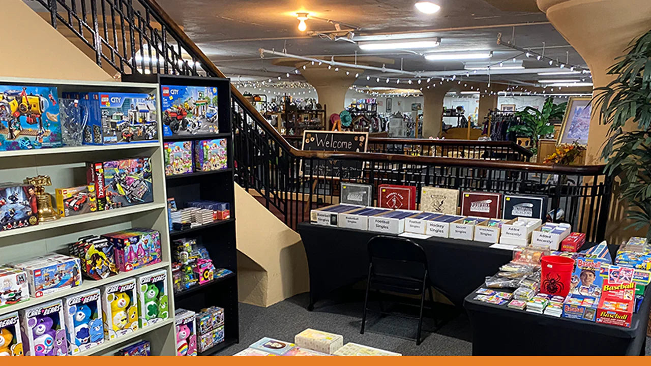 Paul Carl Cards’ Booth Expands & Moves